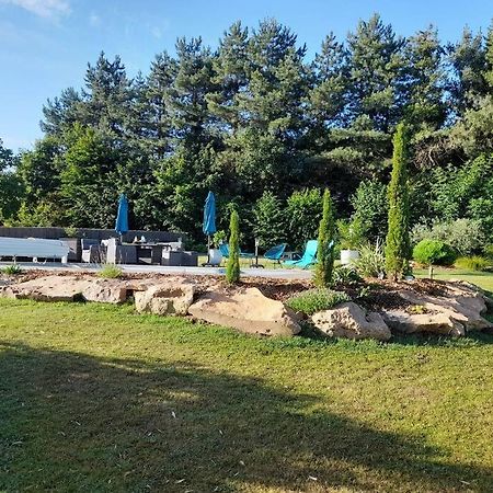 Chambre Dans Un Ecrin De Verdure Angrie Dış mekan fotoğraf