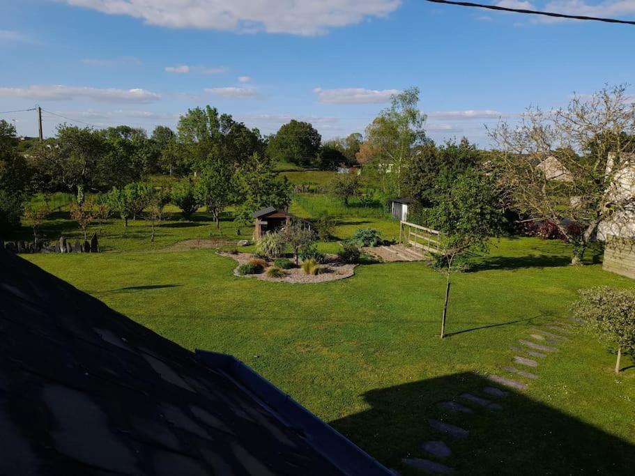 Chambre Dans Un Ecrin De Verdure Angrie Dış mekan fotoğraf